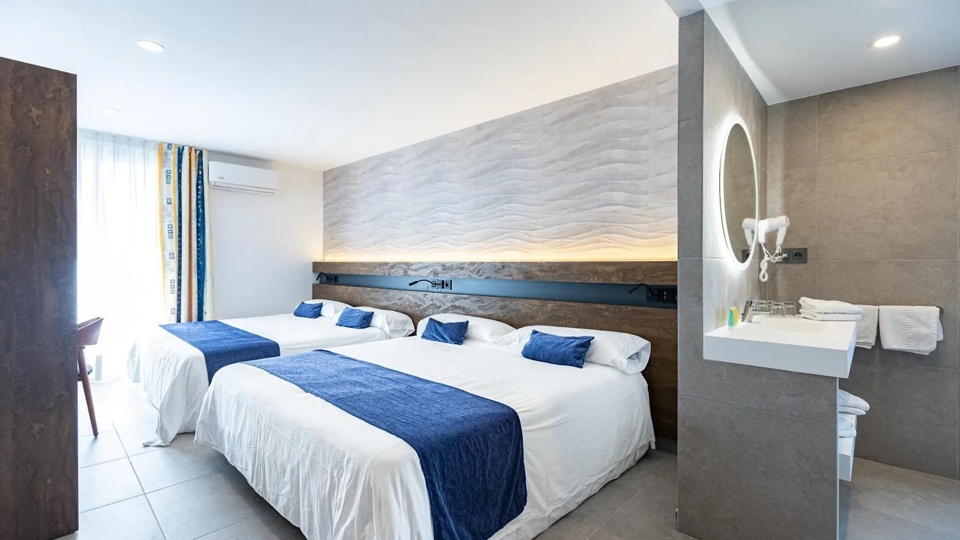 Hotel Internacional Calella 2*,  Spain