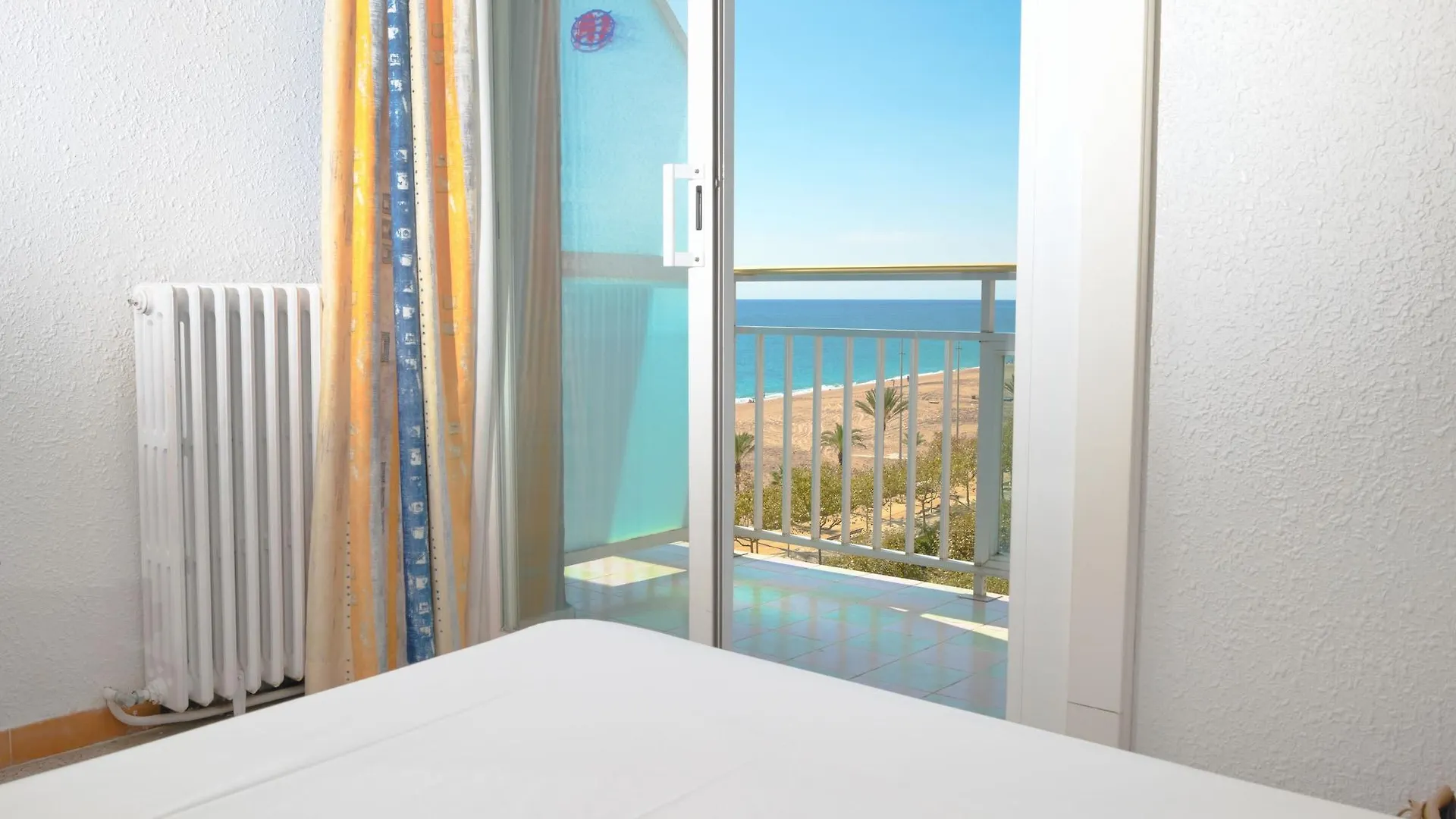 **  Hotel Internacional Calella España
