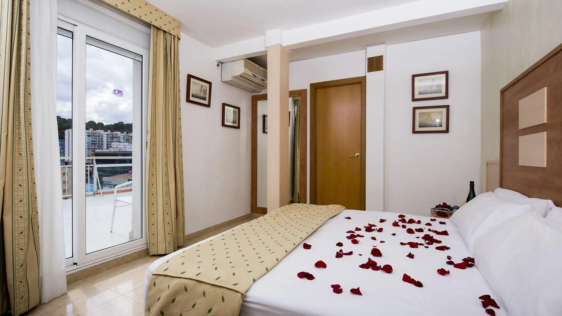 **  Hotel Internacional Calella España